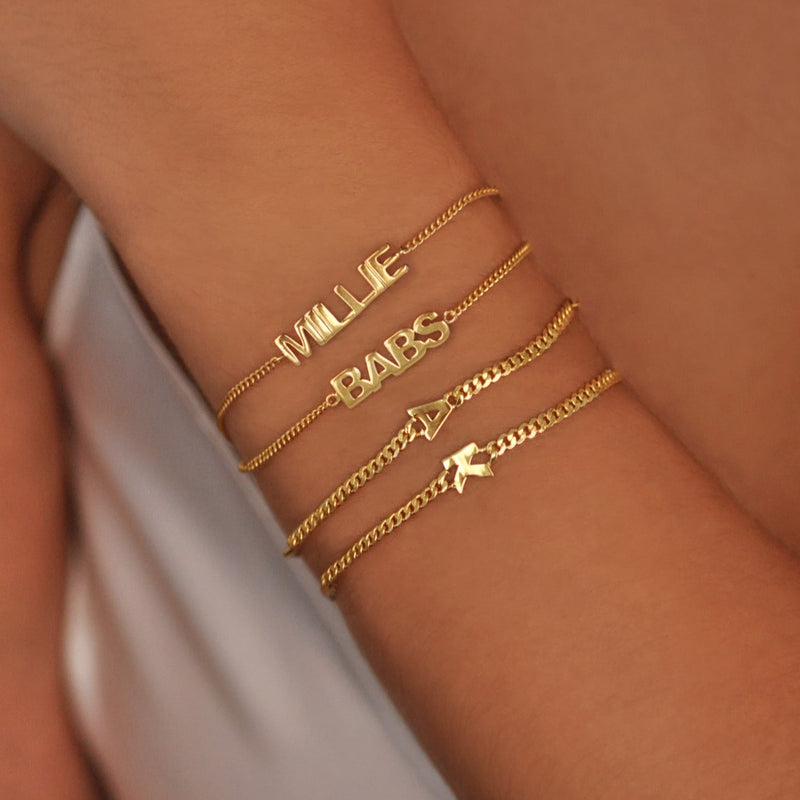 Nameplate Curb Chain Bracelet