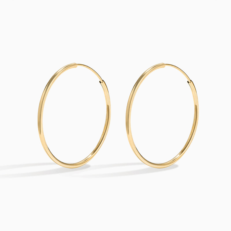 14k Gold Lightweight Hoop Earrings Medium
